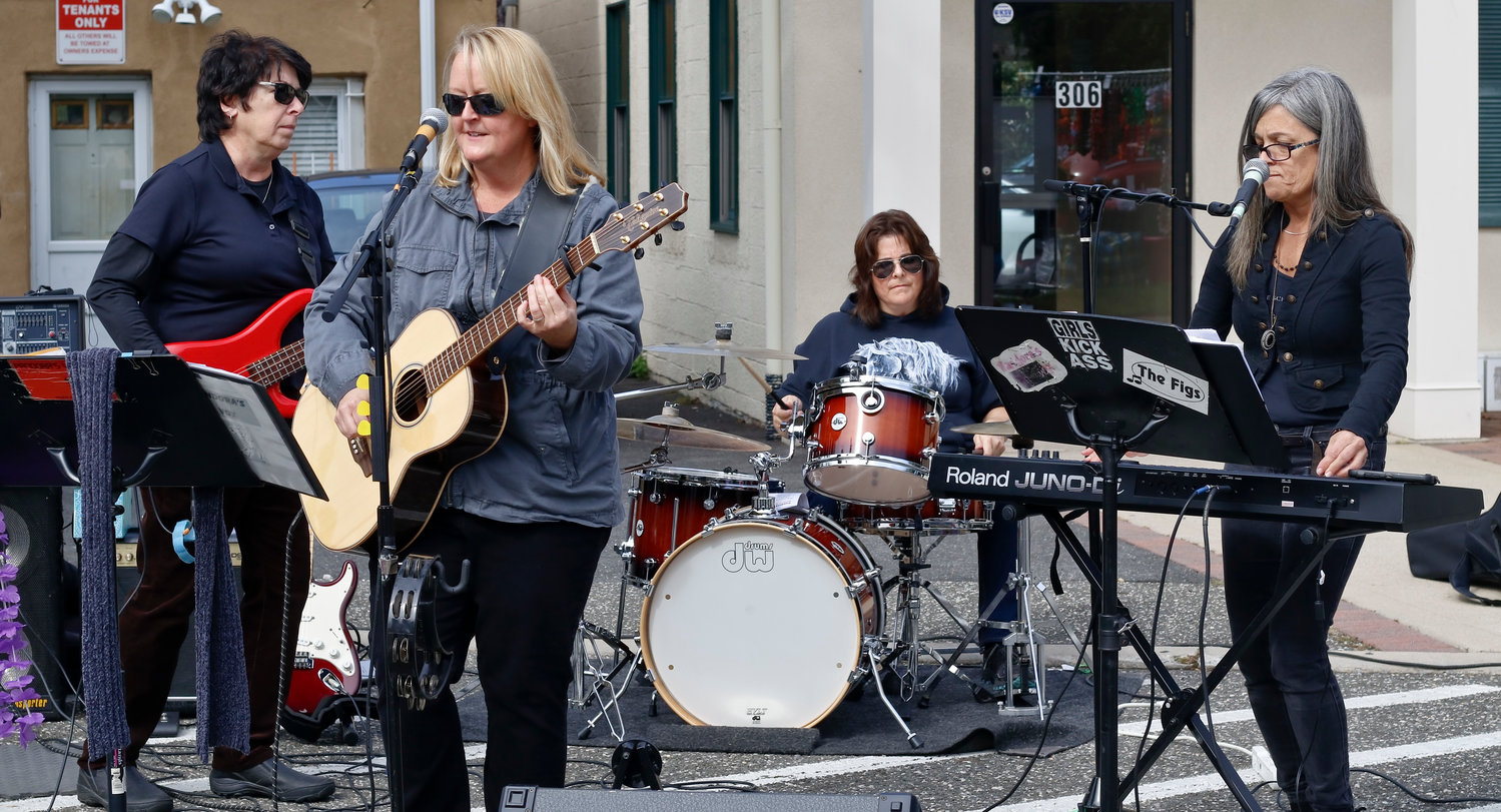 Music, classic cars and more at Malverne's annual Fall Festival